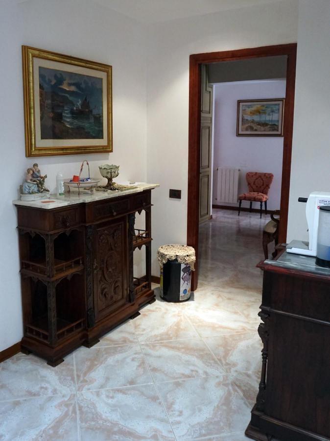 ホテル Casa Chiarenza カステッランマーレ・デル・ゴルフォ エクステリア 写真